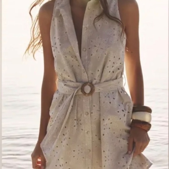 Zara embroidery Eyelet Smocked Dress(Small) - Picture 5 of 7